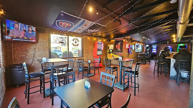 Nikki's Cafe & Bar