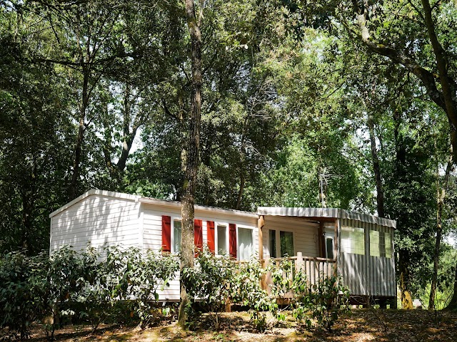 Les Pierres Couchées - Camping Siblu