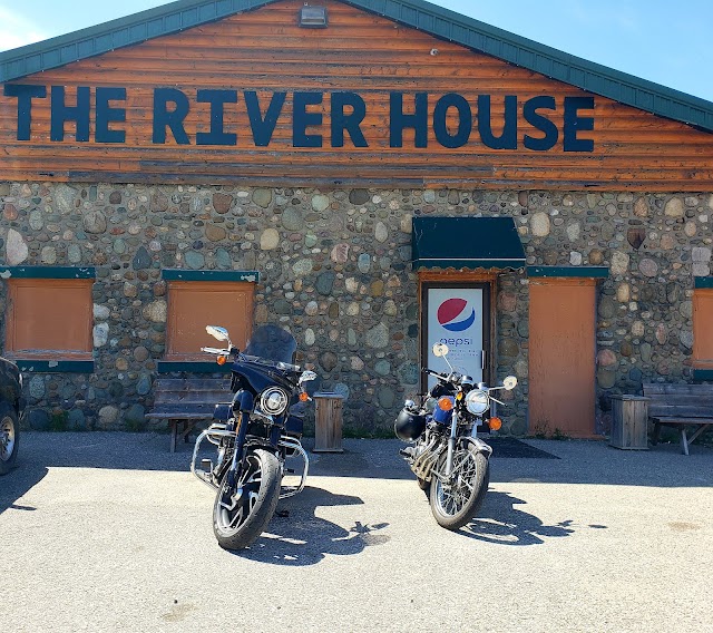 The River House Bar & Grill