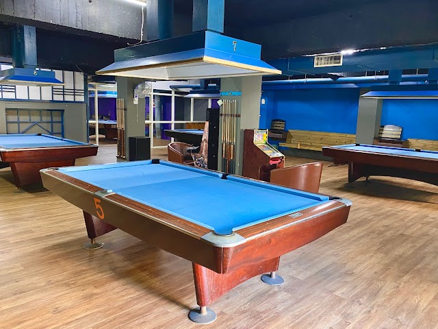 鹿百飛鏢撞球場 68 Pool Room