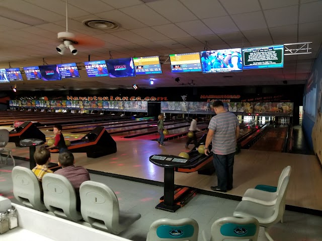 Hammerhead Hops & Grill / Hampton Lanes
