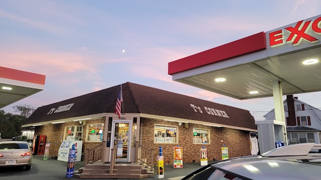 T’s Corner Bar