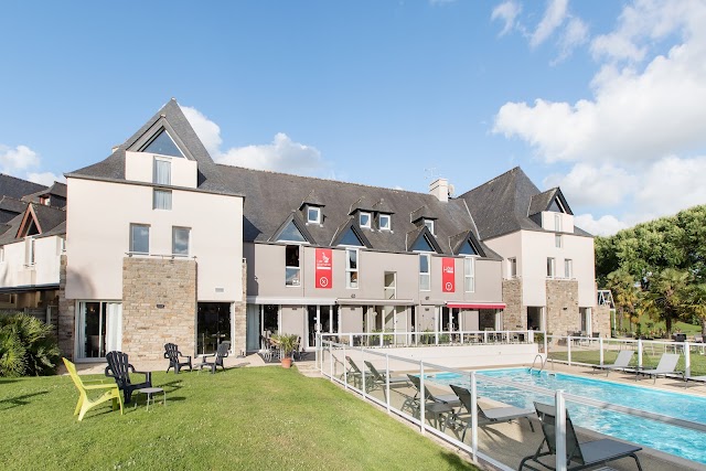 Les Ormes, Area & Resort
