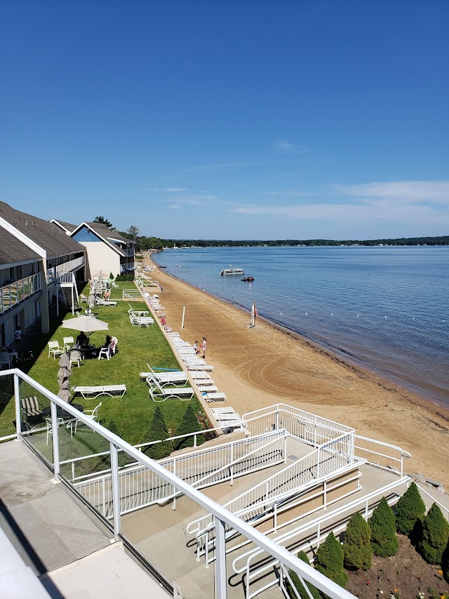 Pinestead Reef Resort