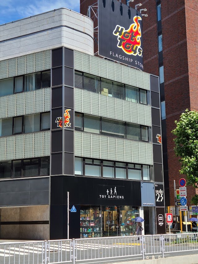 Toy Sapiens Tokyo