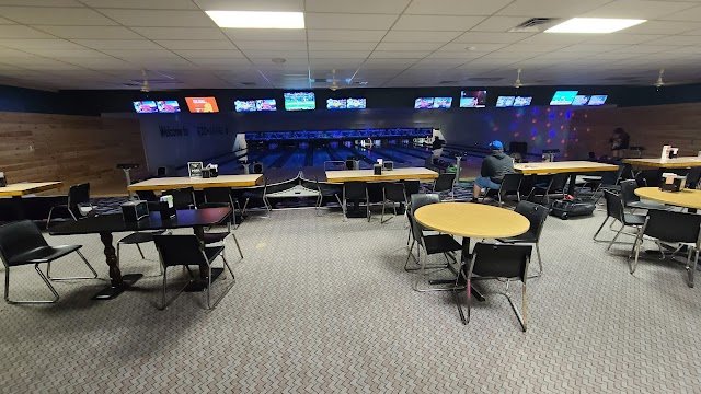 Rich Lanes Bar & Bowling