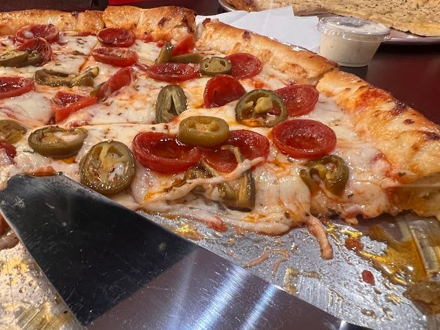 Mama's Pizza