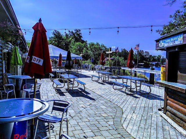 Moonlite Bay Family Restaurant