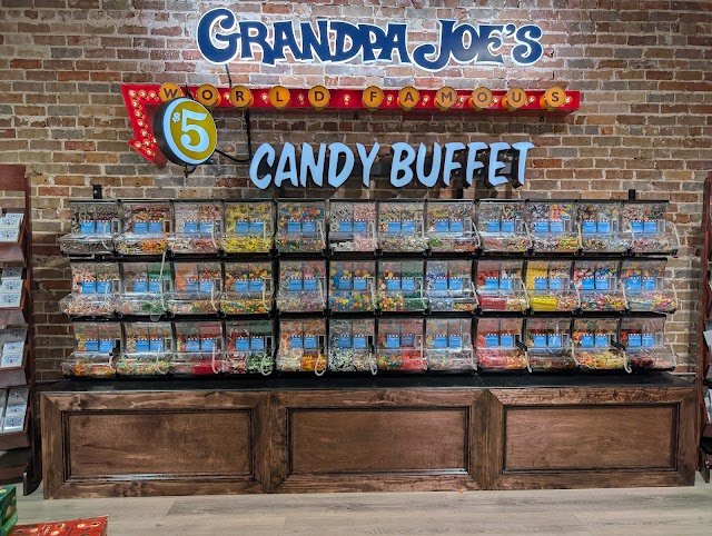 Grandpa Joe's Candy Shop - Leesburg, FL