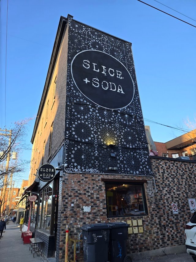 Slice & Soda - St. Viateur