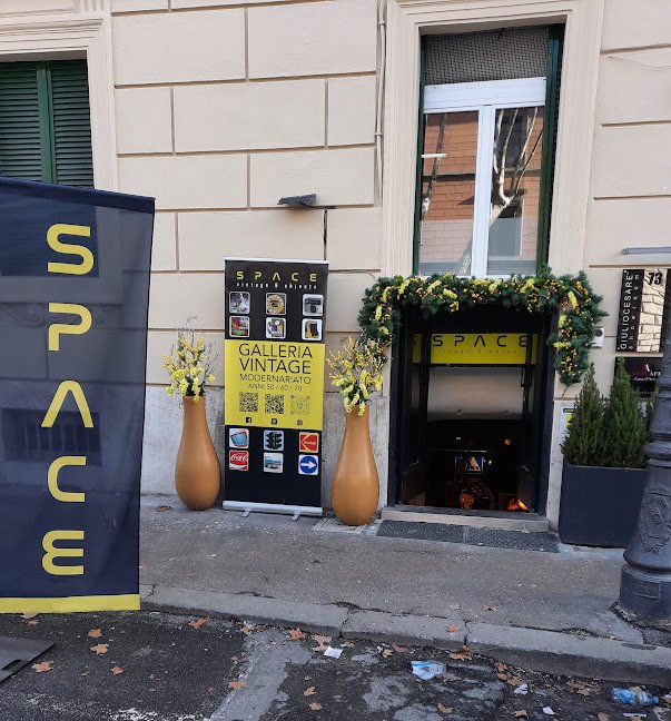 SPACE Vintage & Original Objects