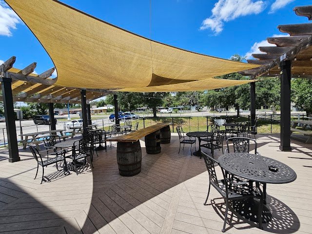 Riverwalk Pizzeria & Brew Pub - Blue Springs Brewing