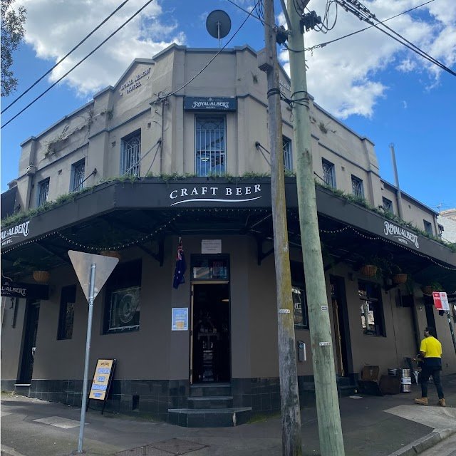 Royal Albert Hotel