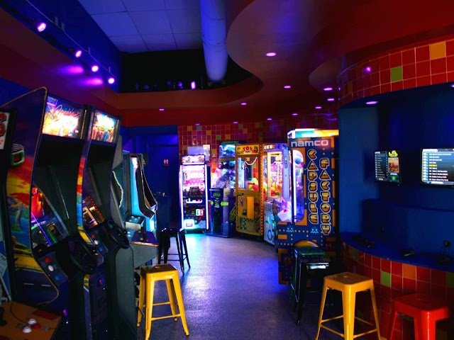 Extra Lives Arcade
