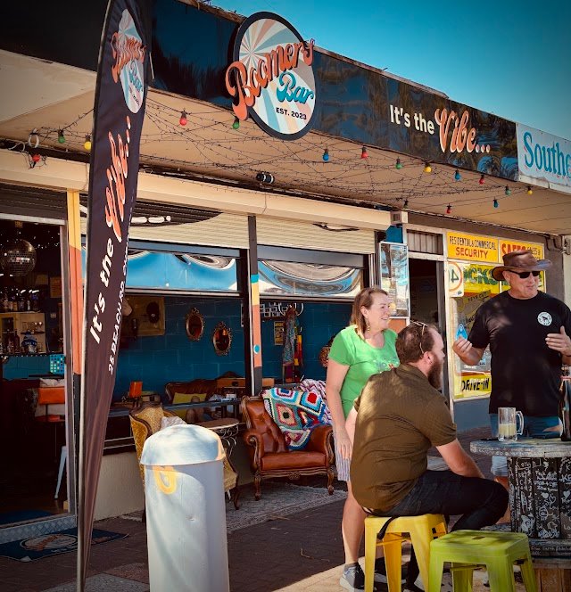 Boomers Bar and Kitchen