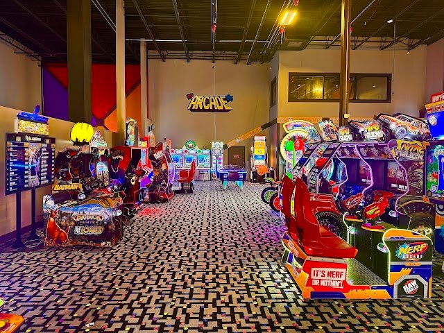 HWY 12 Amusements