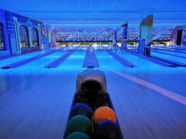 Adhari Park Bowling Alley