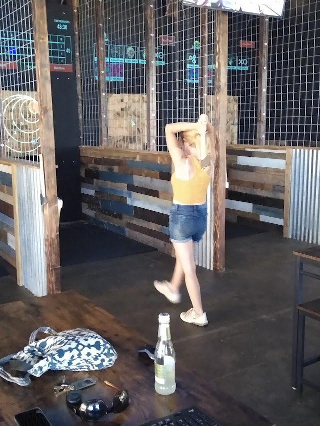 Auburn Axe Throwing