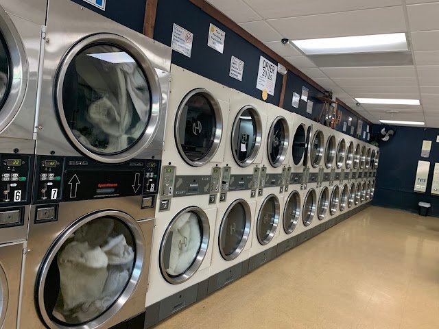 Boston-Pearl Laundromat