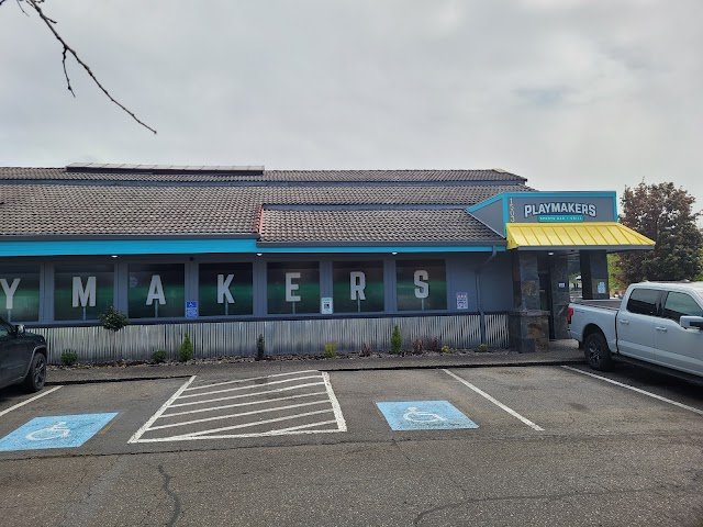 Playmakers Sports Bar & Grill