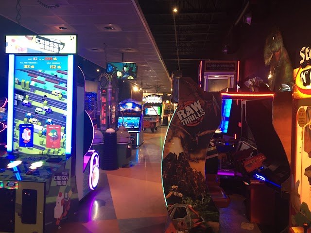 Smash N Axe Arcade Disco