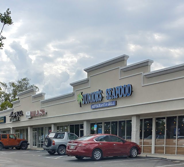 Junior's Seafood Restaurant & Grill
