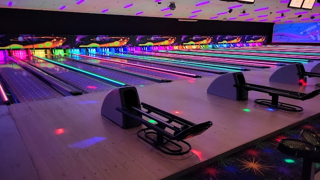Lancer Lanes Bowling Center
