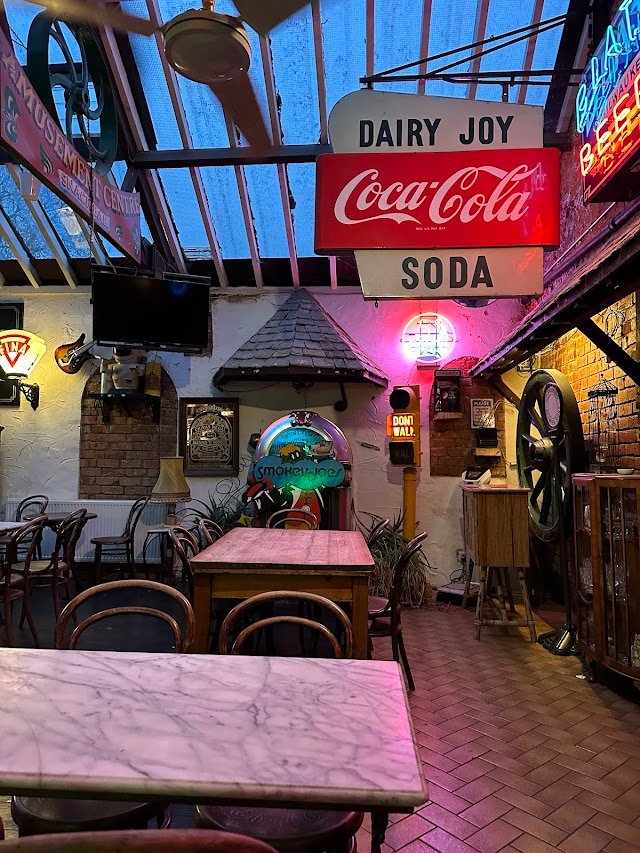 Smokey Joe's Diner, Bar and Venue