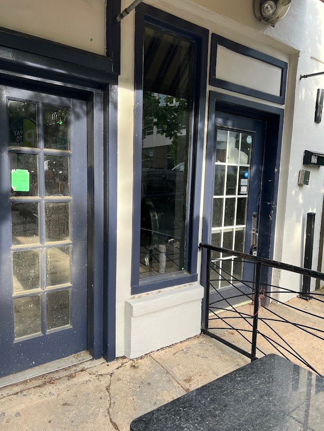 Super Rad Retro Lounge