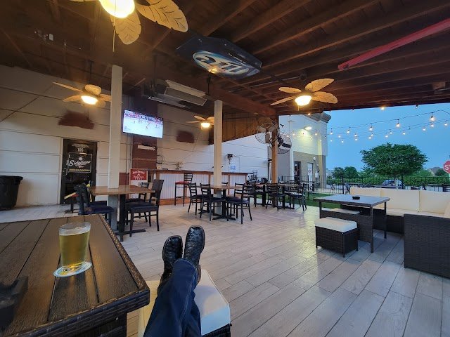 Sidelines Sports Tavern