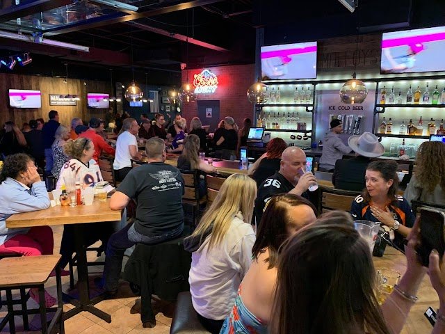 Malloy's Bar & Grille