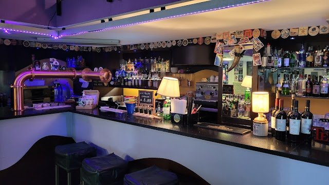 Beer Belly Drink and Food