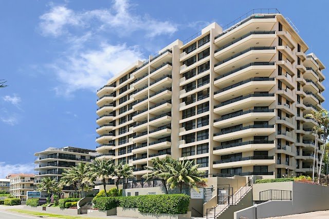 Clubb Coolum Beach Resort