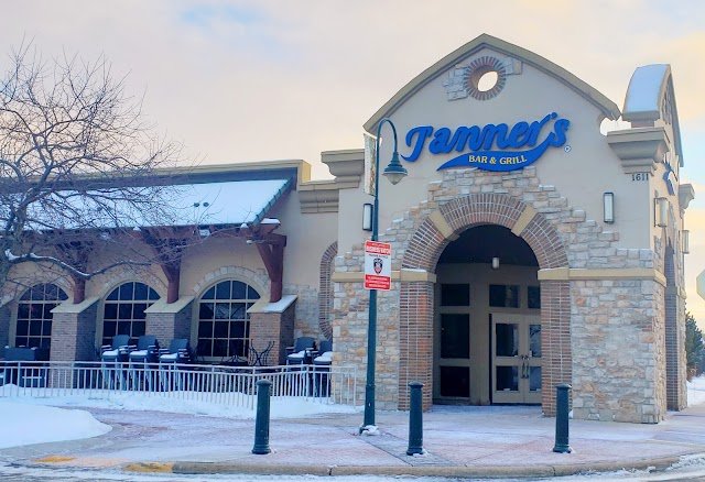 Tanner's Bar & Grill
