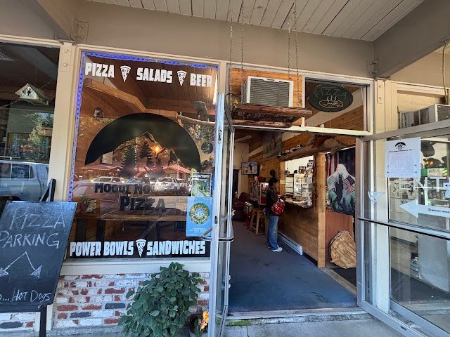 Mogul Mountain Pizza