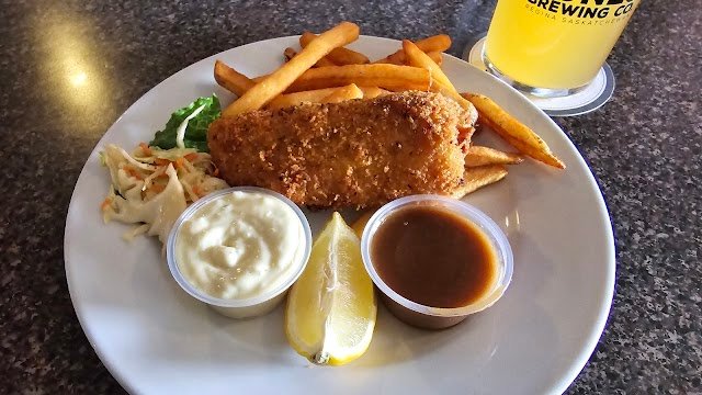 Lumsden Hotel & Steak Pit