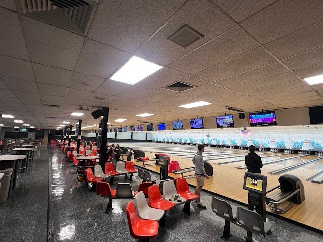 Floyd Bowling & Amusement Center