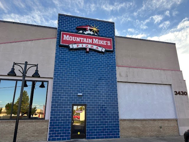 Mountain Mike's Pizza