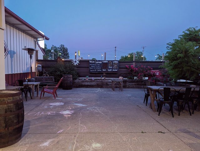 Klinkers Hometown Bar & Grill