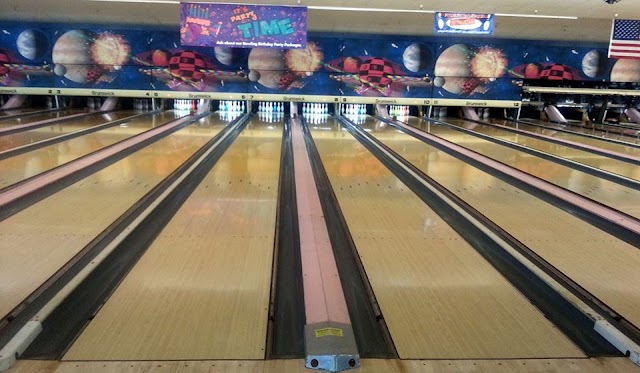 Carson Lanes (Carson Game Room)
