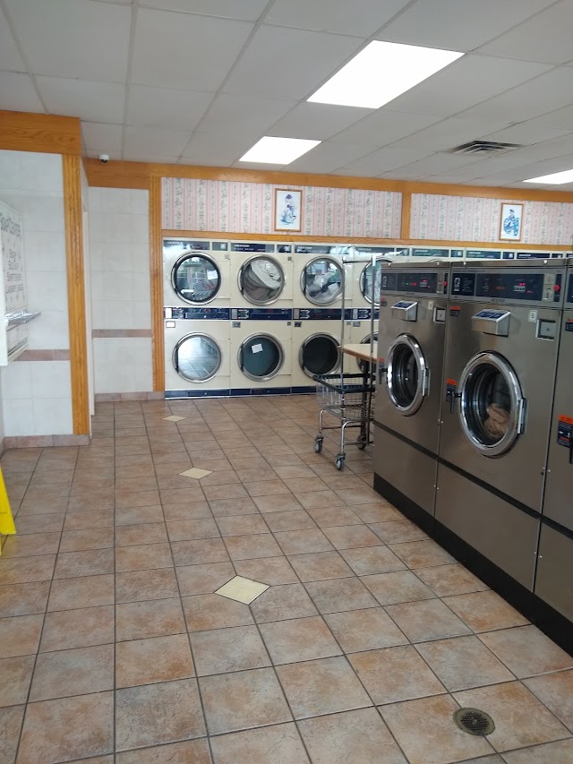 Colonial Laundromat (Matty Ave)