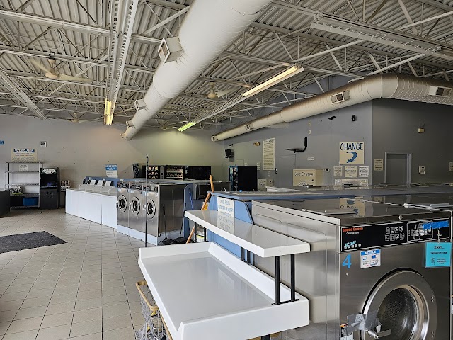 Tiny Bubbles Coin Laundry