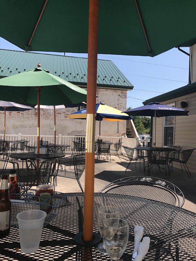 Railroad Street Bar and Grill
