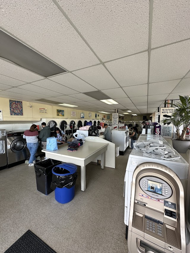 Randazzo's Wash & Dry
