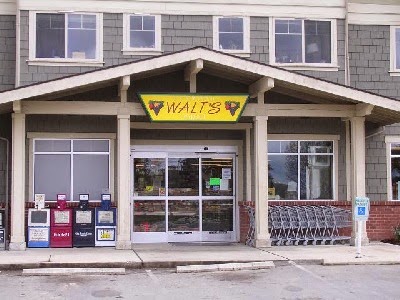 Walt's Lynwood Center Market