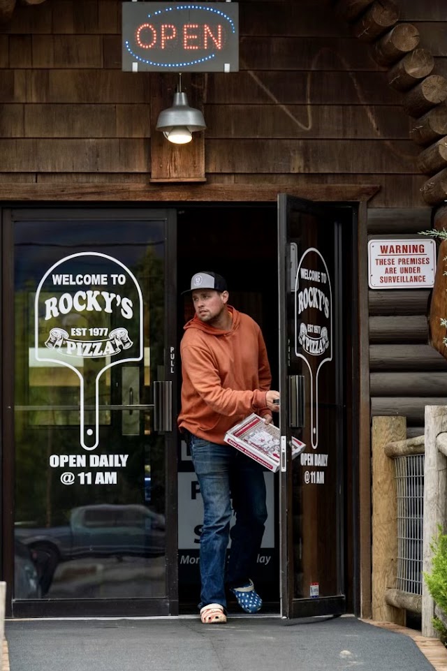 Rocky's Pizza
