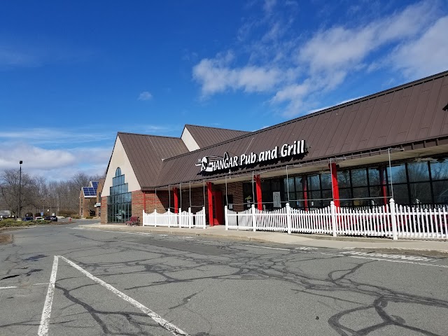 Hangar Pub & Grill