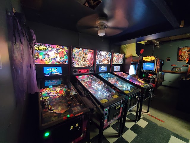 Swords & Superheroes / Time Loop Arcade
