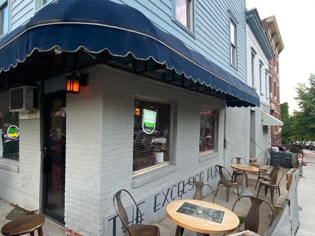 Excelsior Pub