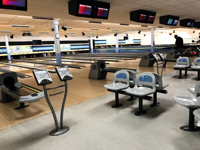 Earl Bowl Lanes